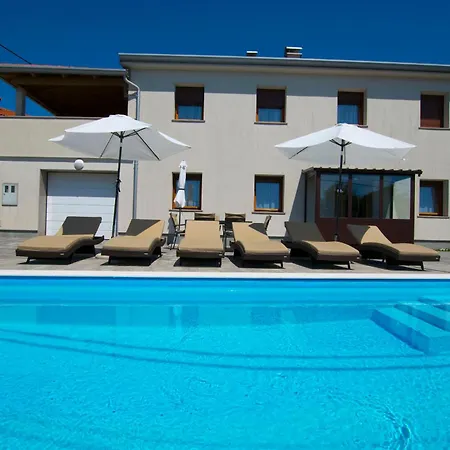 Nola Villa Viskovo