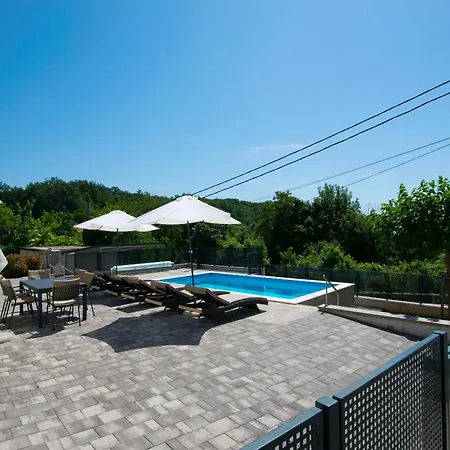 Villa Nola *